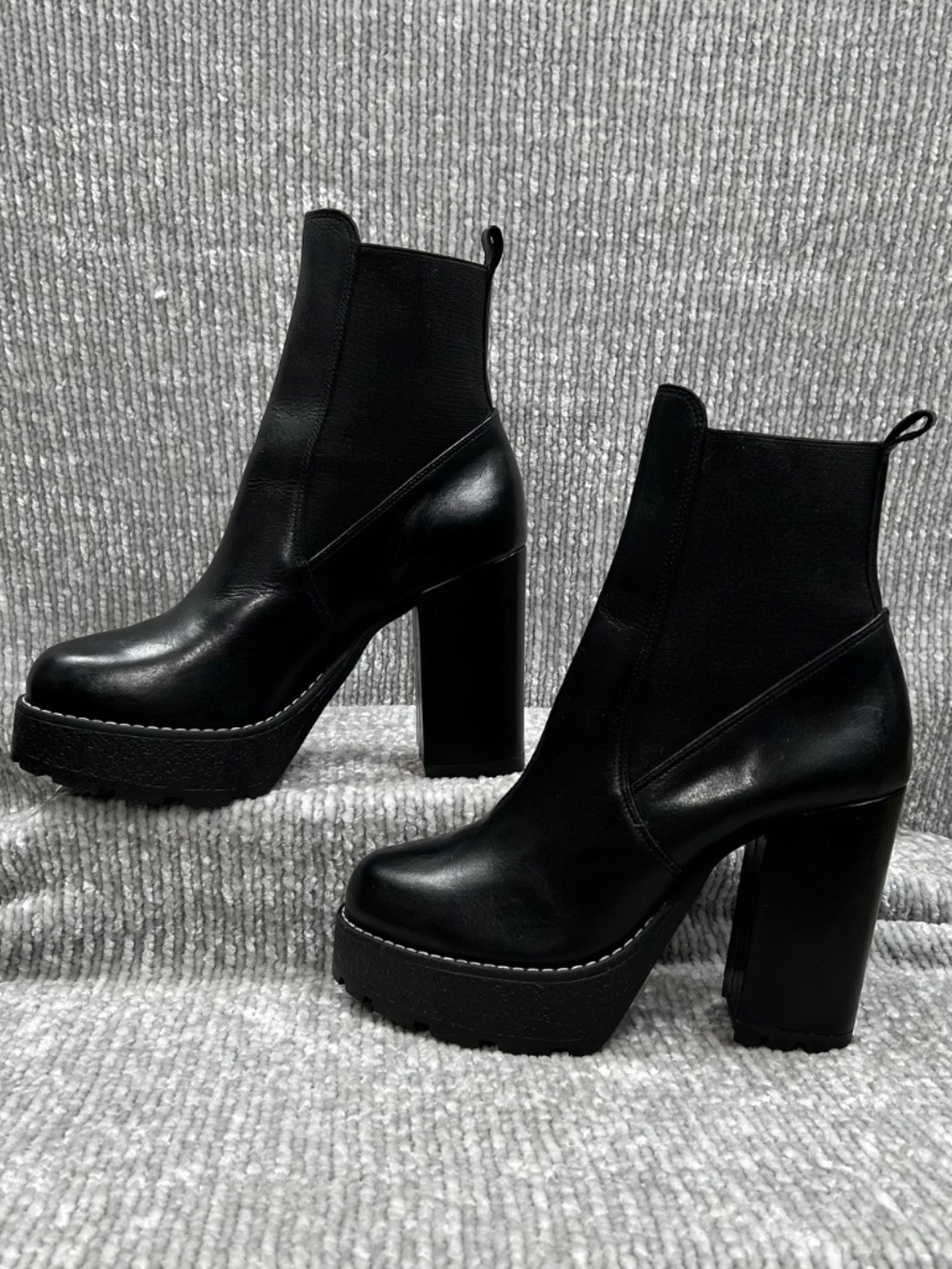 Schutz Billie Black Platform Chunky High Heel Ankle Boots Size 10